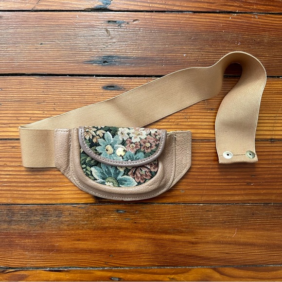 Vintage 80s Accessories by Pearl genuine leather belt bag - Picture 1 of 7